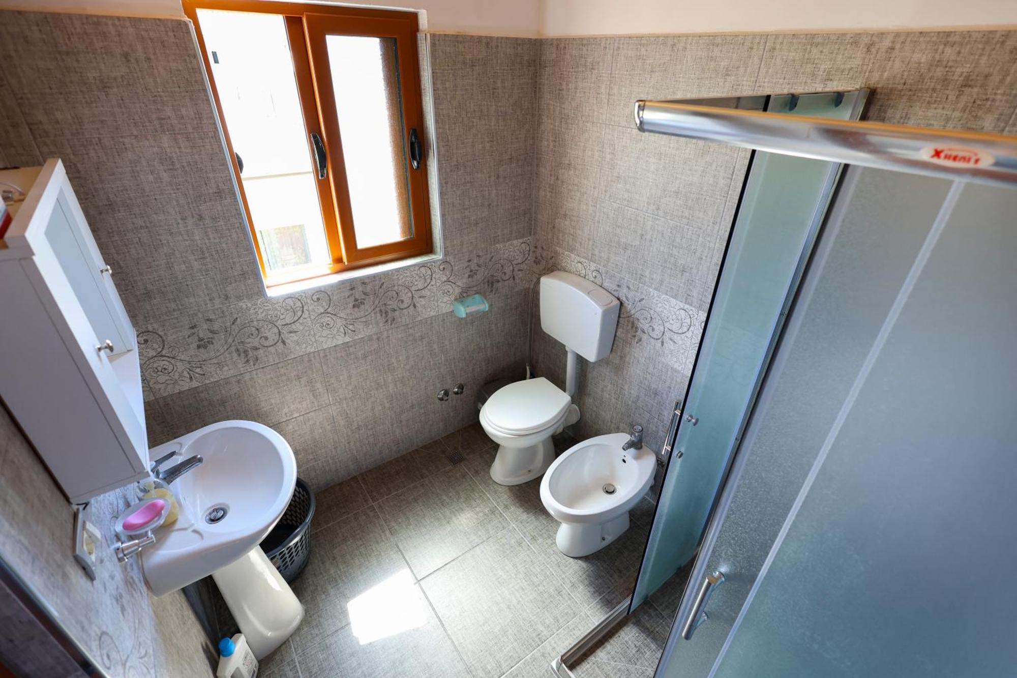 베라트 Samuela Cozy Retreat 빌라 외부 사진