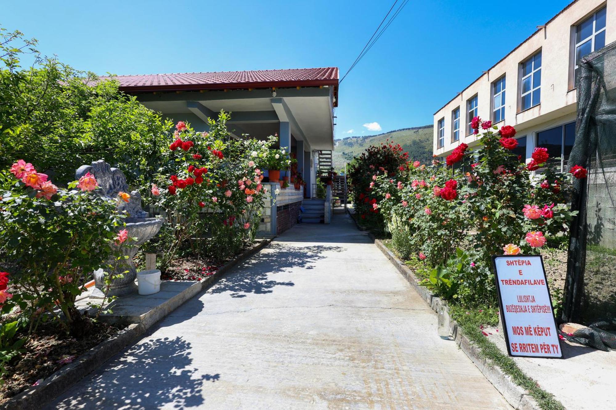 베라트 Samuela Cozy Retreat 빌라 외부 사진