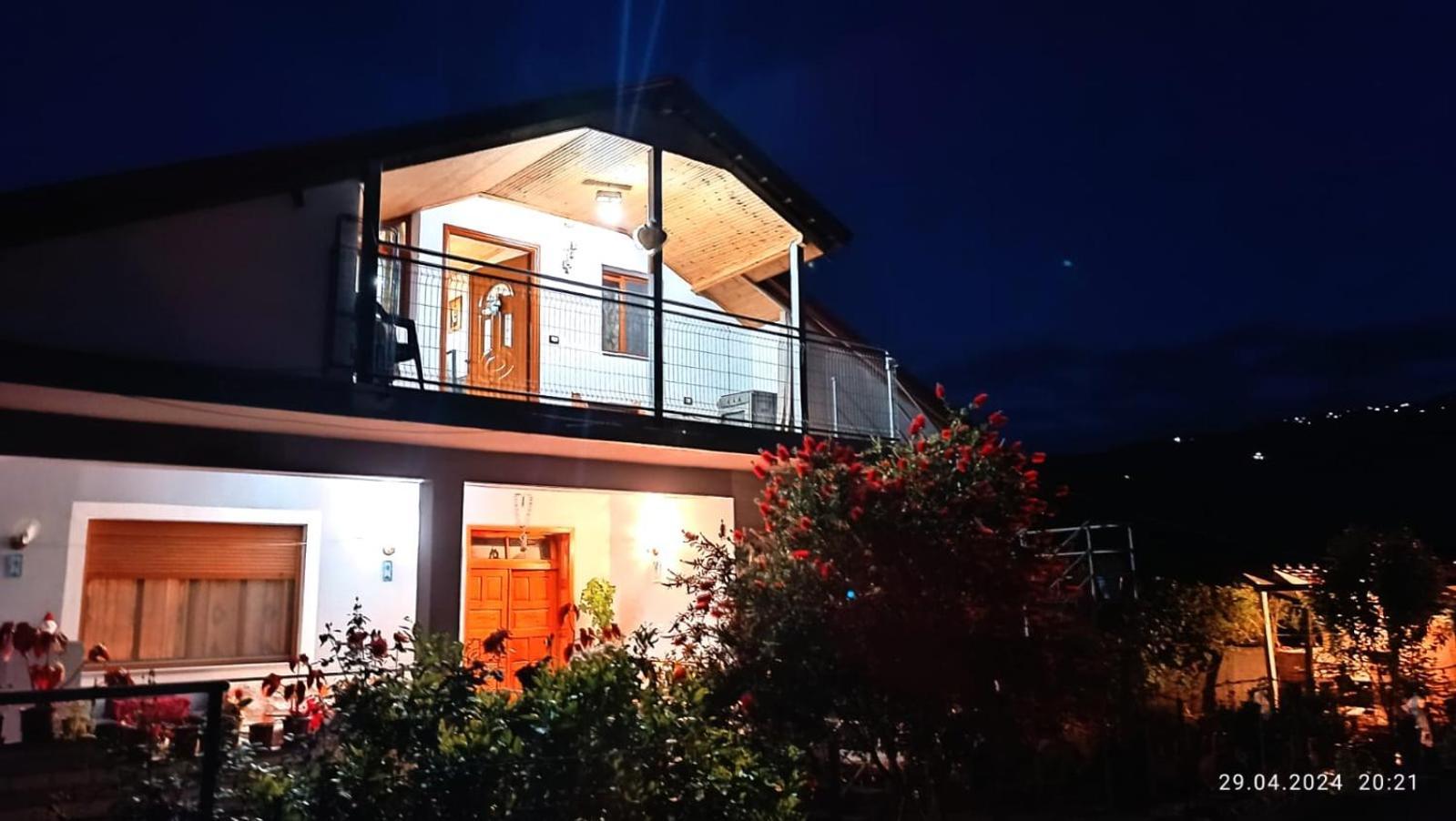 베라트 Samuela Cozy Retreat 빌라 외부 사진